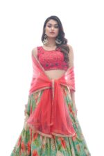 MULTI-COLOR-ART-SILK-AND-CHINON-LEENGA-CHOLI-SET-()-min