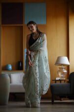 embroidered-organza-saree3-min