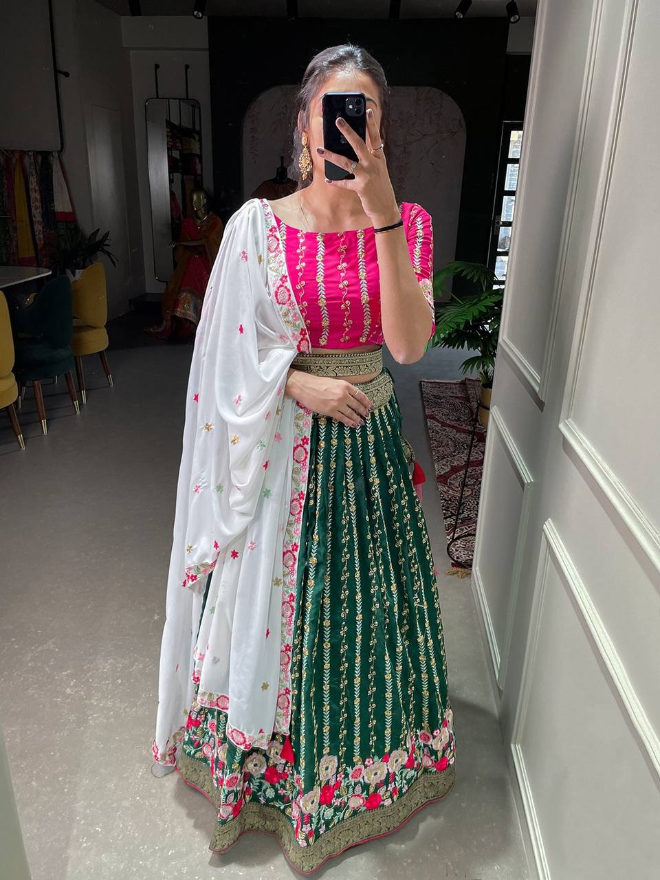 Buy White Lehenga Choli for Women Foil Mirror Bandhani Dupatta Chaniya  Choli Indian Festival Ghagra Choli Party Wear Wedding Lengha Choli Online  in India - Etsy