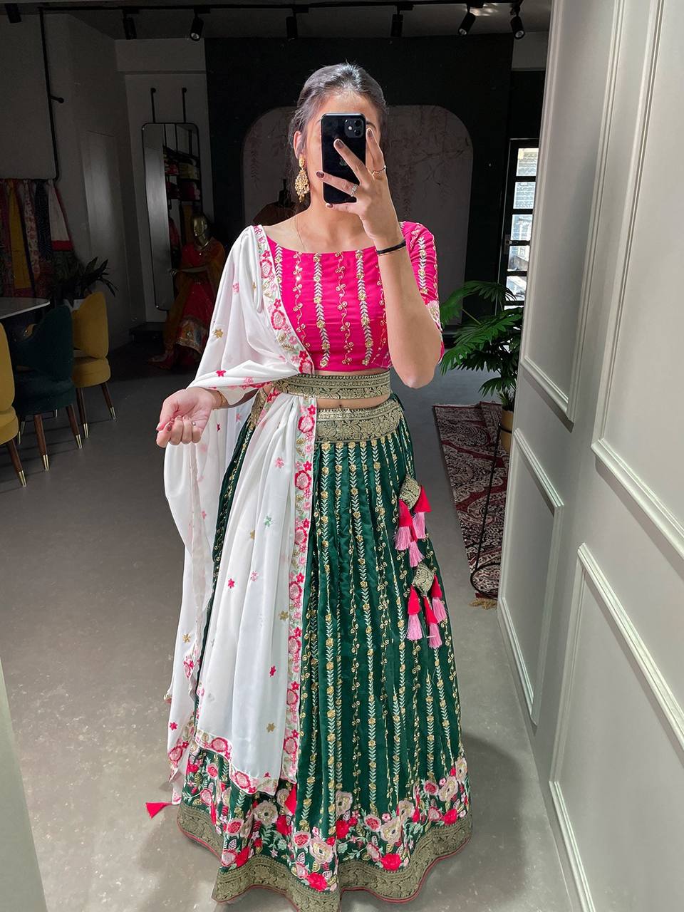 White Bridal Wear Indian Traditional Bride Lehengacholi with double dupatta,  1-lehenga 1-blouse 1-dupatta, 2.3 Mtr at Rs 14999 in Surat