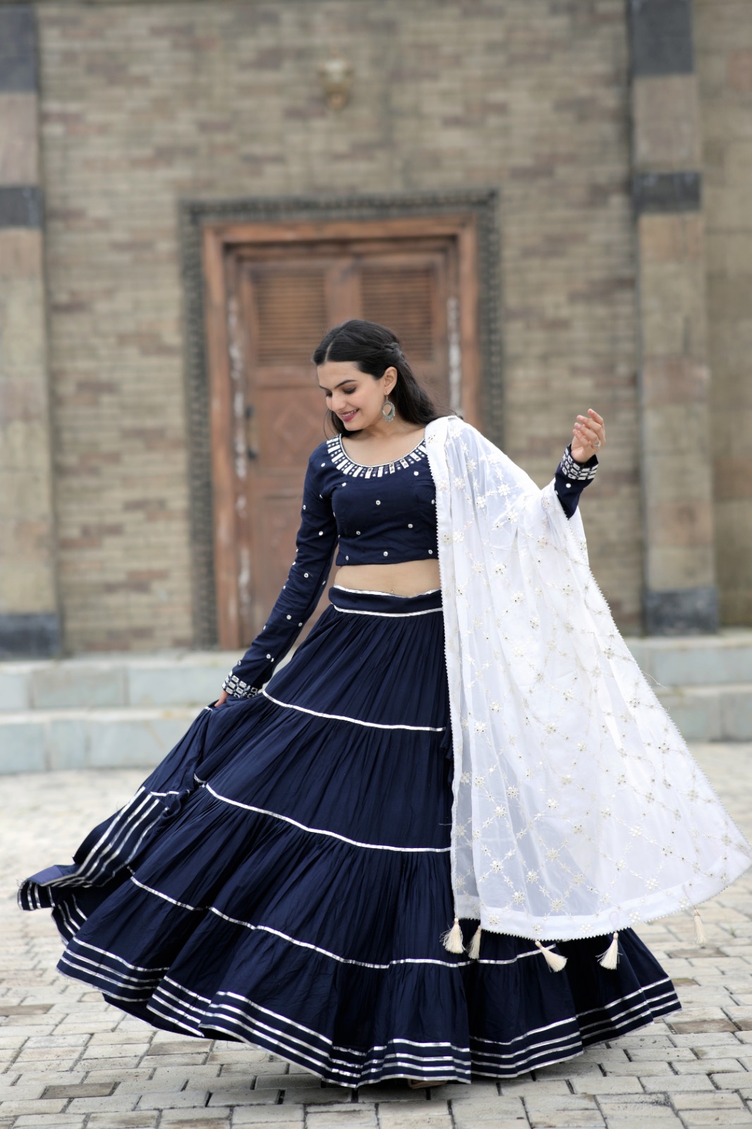 Buy Black & White Solid Semi-Stitched Myntra Lehenga & Unstitched Blouse  with Dupatta Online from EthnicPlus for ₹3,249.00