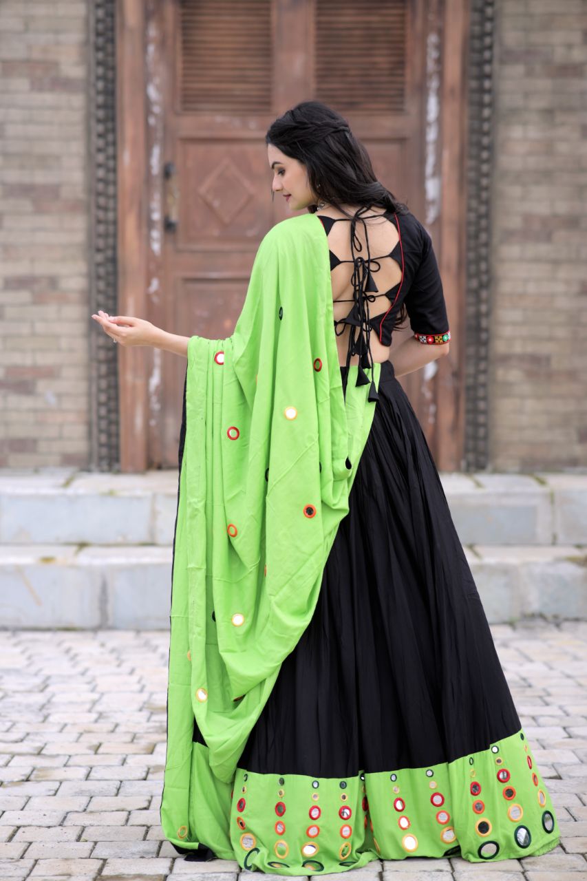 Indian Ethnic Wear Online Store | Designer lehenga choli, Heavy lehenga, Lehenga  choli