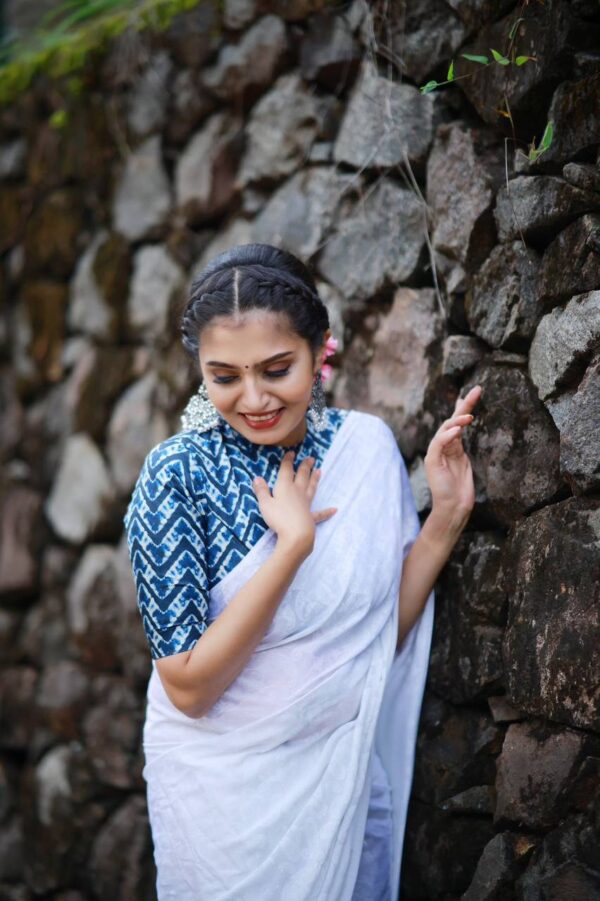 white saree