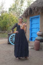 Black-Bandhani-Print-Kutchi-Patchwork-Gown-For-Navratri-3