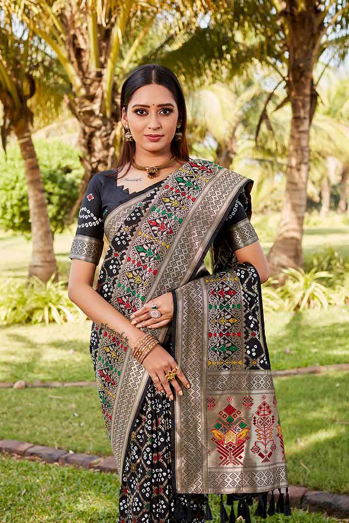 black saree for girls