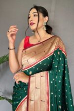 Green-Color-Pure-Paithani-Silk-Saree-with-Rich-Weaved-Pallu-and-Polka-Dot-Motif-3