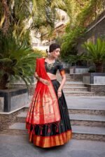 Black-Jacquard-Silk-Paithani-Lehenga-Choli-with-Rich-Red-Zari-Weaving-Dupatta-4