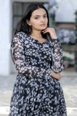 Black-Floral-Print-Georgette-Kurta-with-Side-Slits-and-Full-Sleeves-8