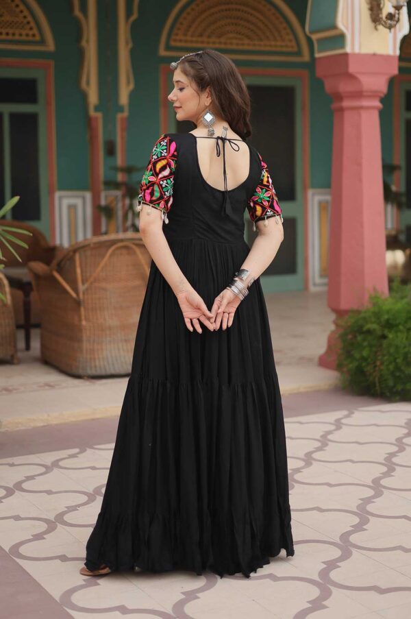 Elegant Black 14Kg Reyon Gown with Kutchi Kodi Embroidery & 10 Meter Flair