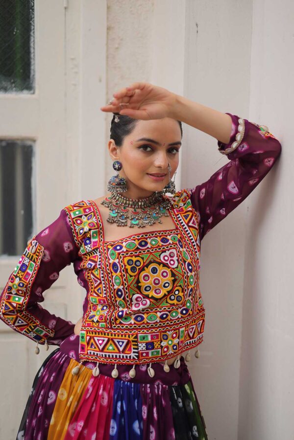 Elegant Georgette Gamthi Embroidered Lehenga Choli Set with Kali Stitch Flair