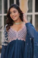 Elegant-Mor-Pich-Blue-Star-Georgette-Gown-with-Beads-&amp;-Sequins-Work