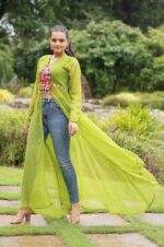 Leheriya-Print-Faux-Georgette-Kurti-with-Kutchi-Patchwork-4