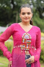 Leheriya-Print-Faux-Georgette-Kurti-with-Kutchi-Patchwork-–-Hot-Pink