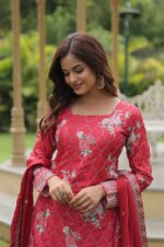 Maroon-Chinnon-Embroidered-Kurti-Plazzo-Set-with-Dupatta