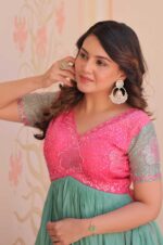 Pink--Stunning-Gold-Crush-Gown-with-Beads-Embroidered-Work-