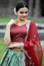 Regal-Heritage-–-Kanjivaram-Pattu-Silk-Lehenga-with-Net-Dupatta--3