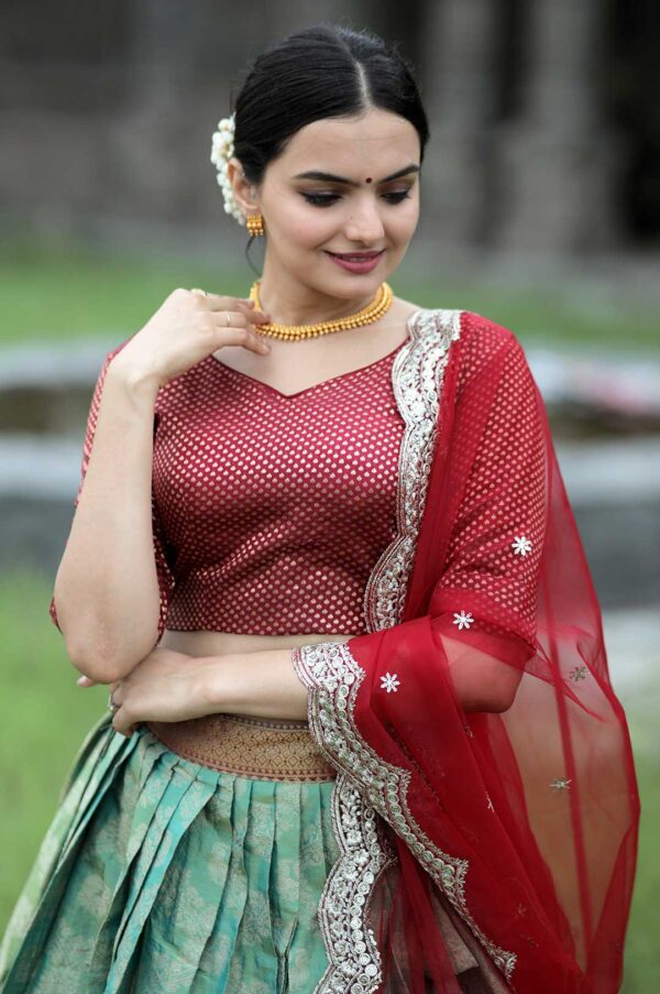 Regal Heritage – Kanjivaram Pattu Silk Lehenga with Net Dupatta