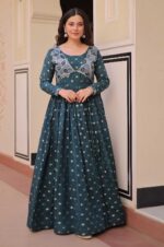 Staple-Jacquard-Weaving-Designer-Gown-with-Printed-Choli-–-Rama-3
