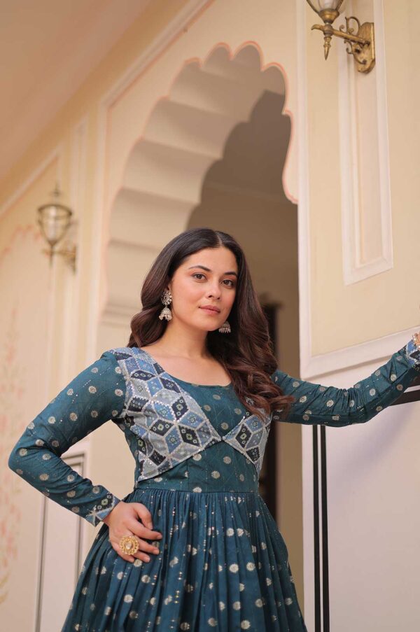 Staple Jacquard Weaving Designer Gown with Printed Choli – Rama
