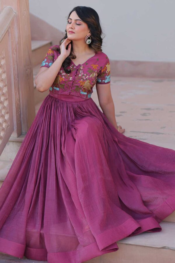 Onion Elegant Silver Crunchy Fabric Gown with Embroidered Koti