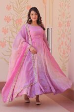 Elegant-Pedding-Gold-Organza-Gown-Set-–-Pink-with-Multi-Sequins-Embroidery3
