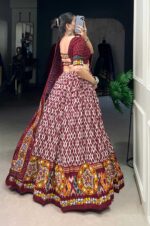 Maroon-and-Off-white-Patola-Print-Lehenga-Choli2